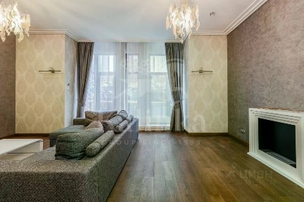 Продается 2-этажный таунхаус, 220 м²