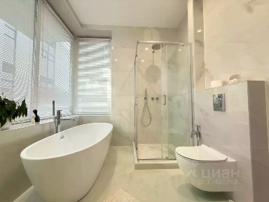 Продается 2-этажный дом, 245 м²