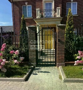 Продается 3-этажный коттедж, 360 м²