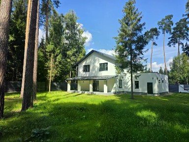 Продается 2-этажный коттедж, 310 м²
