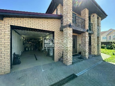Продается 2-этажный дом, 230 м²