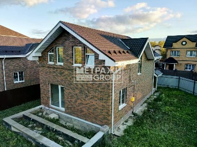 Продается 2-этажный дом, 150 м²