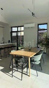 Продается 1-этажный дом, 200 м²