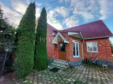 Сдается 2-этажный дом, 250 м²
