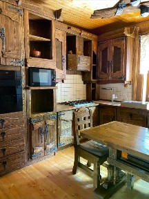 Сдается 2-этажный дом, 160 м²