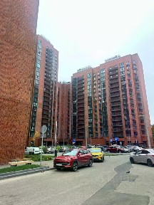 Москва, ВАО, р-н Восточное Измайлово, Измайловский бул., 71