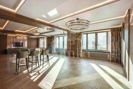Продается помещение свободного назначения, 352 м²