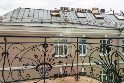 Продается здание, 541 м²