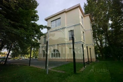 Продается здание, 428 м²