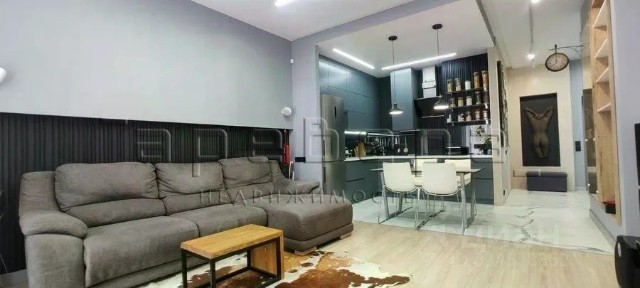 Продается 2-комн. квартира, 64,6 м²