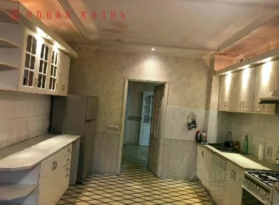 Продается 4-комн. квартира, 186 м²