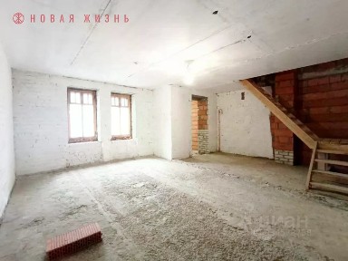 Продается 5-комн. квартира, 164 м²