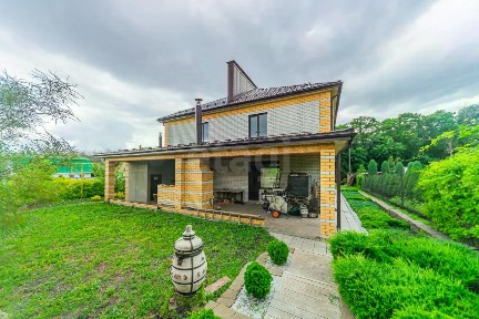 Продается 2-этажный дом, 248,8 м²