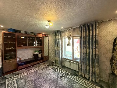 Продается 2-этажный дом, 180 м²