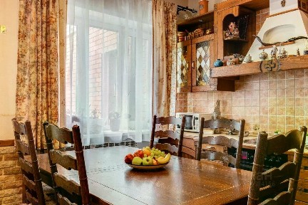 Продается 3-этажный таунхаус, 190 м²