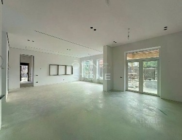 Продается 2-этажный дом, 240 м²