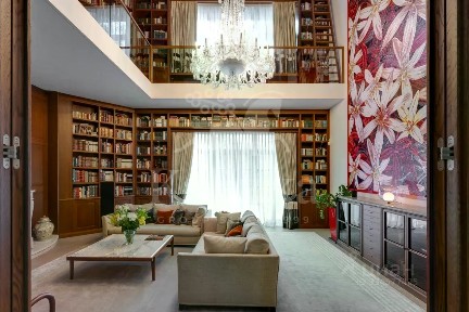 Продается 2-этажный дом, 847 м²