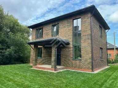 Продается 2-этажный дом, 120 м²