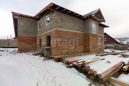 Продается 2-этажный дом, 297,8 м²
