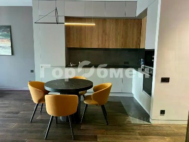 Сдаются 4-комн. апартаменты, 95 м²