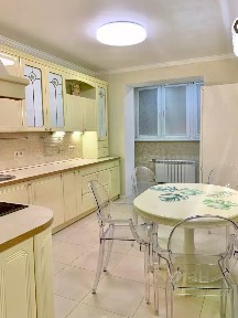 Продается 3-комн. квартира, 113 м²