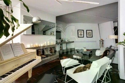 Продается 3-комн. квартира, 273 м²