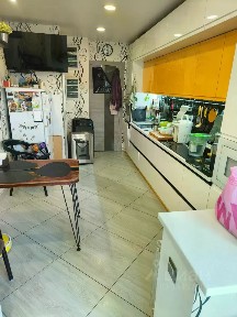 Продается 2-комн. квартира, 56,6 м²