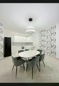 Сдается 4-комн. квартира, 214 м²