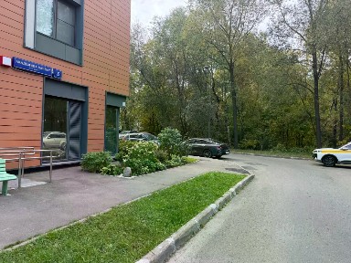 Москва, СВАО, р-н Северный, бул. Академика Ландау, 3