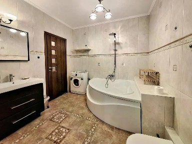 Сдается 1-комн. квартира, 62 м²