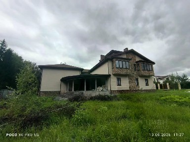 Продается 4-этажный дом, 1 029 м²