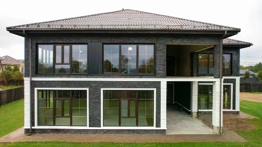 Продается 3-этажный дом, 553 м²