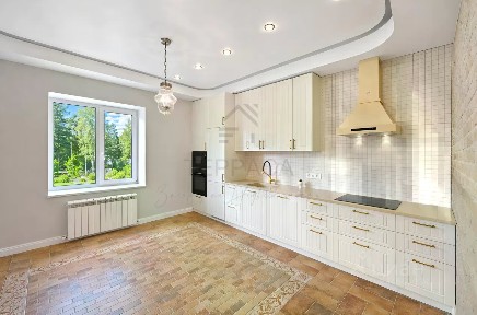 Продается 2-этажный дом, 200 м²