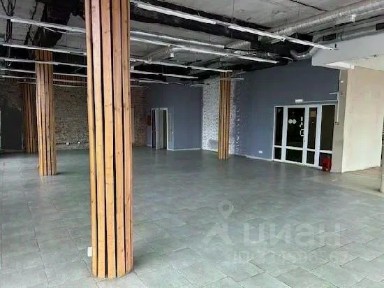Сдается торговая площадь, 700 м²