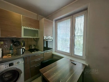 Продается 2-комн. квартира, 42 м²