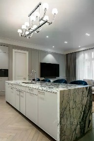 Продается 3-комн. квартира, 134 м²