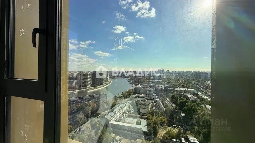 Продается 4-комн. квартира, 119 м²