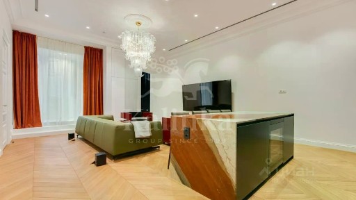 Продаются 2-комн. апартаменты, 81,8 м²