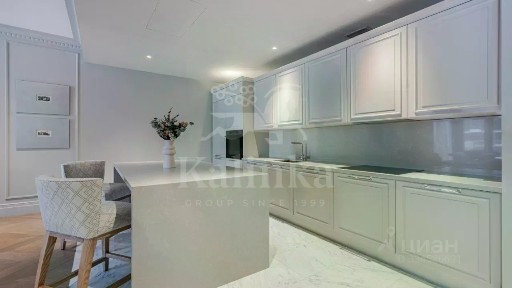 Продается 4-комн. квартира, 135,1 м²