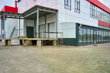 Сдается торговая площадь, 1 900 м²