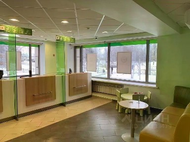 Продается торговая площадь, 240,7 м²
