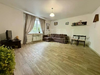 Сдается 3-этажный дом, 176 м²