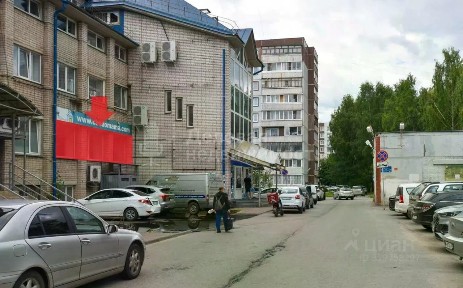 Сдается торговая площадь, 179 м²