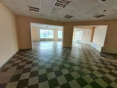 Сдается торговая площадь, 267 м²
