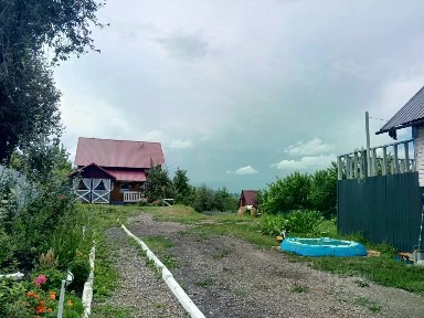 Сдается 2-этажный дом, 134 м²