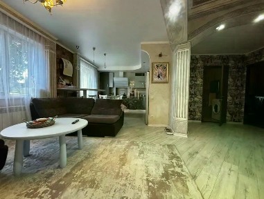 Сдается 2-этажный дом, 151,2 м²