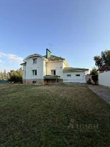Сдается 3-этажный коттедж, 386 м²