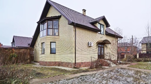 Сдается 2-этажный коттедж, 210 м²