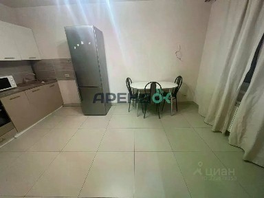 Сдается 2-этажный дом, 90 м²
