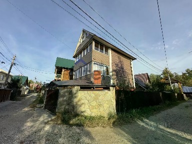 Сдается 4-этажный дом, 150 м²